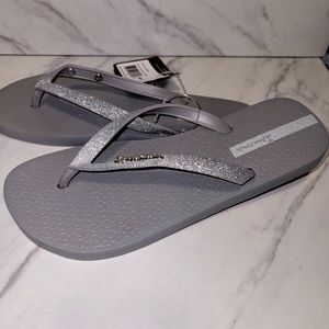 Ipanema Glitter II Women's Flip Flops Size: 7